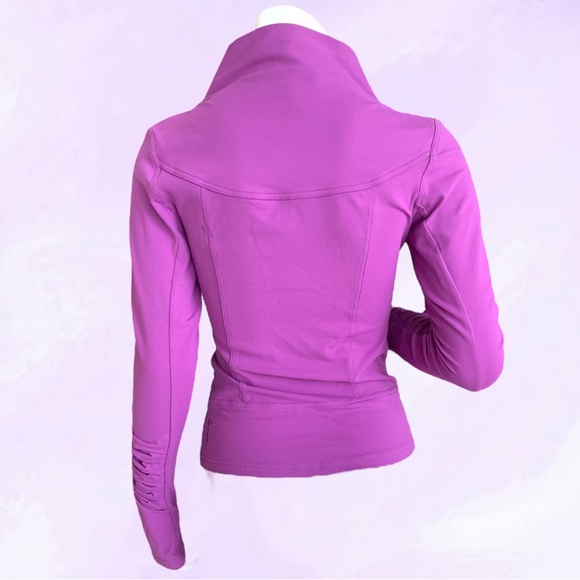 KARMA ATHLETICS - SAN SUU FITTED RUFFLE JACKET. ASYMMETRICAL WOMEN’S SIZE SMALL - Picture 3 of 10